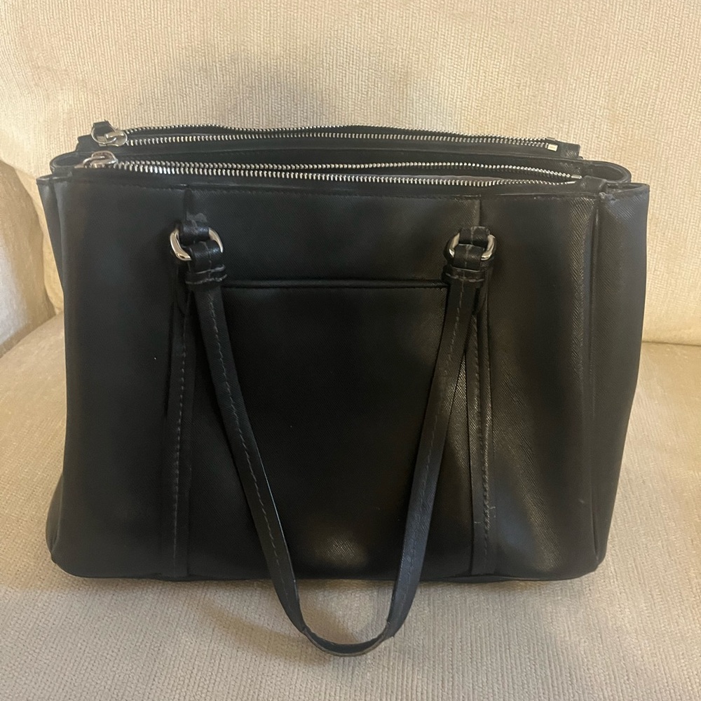 Authentic Coach Peyton Leather Double-zip Carryall. F25669 - Picture 4 of 15